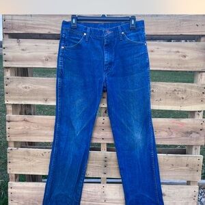 Wrangler Men's Deep Blue Straight Jeans